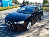 Mitsubishi Lancer 1.8 MIVEC Intense CVT Intense Vollleder - Mitsubishi Lancer: Automatik