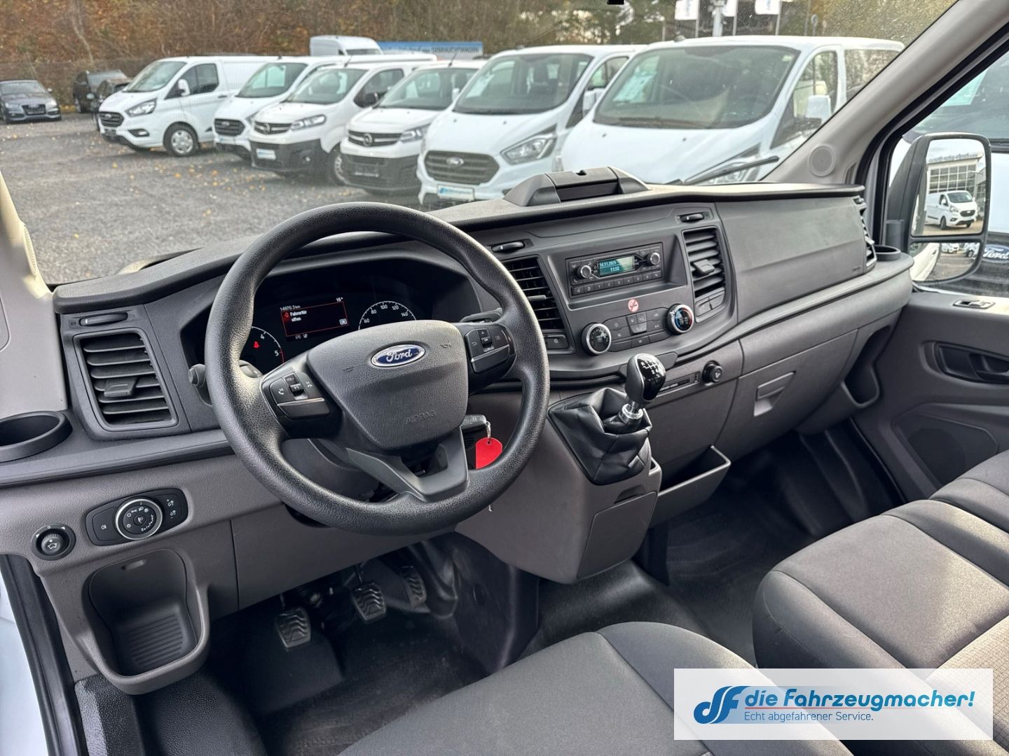 Fahrzeugabbildung Ford Transit Pritsche 350 L2 Doppelkabine Basis AHK D