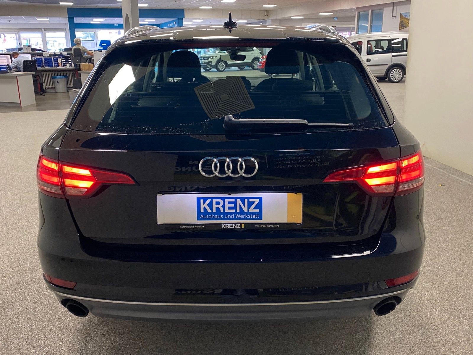Fahrzeugabbildung Audi A4 2.0 TFSI ultra SPORT Avant+HYBRID+NAVI+XENON+