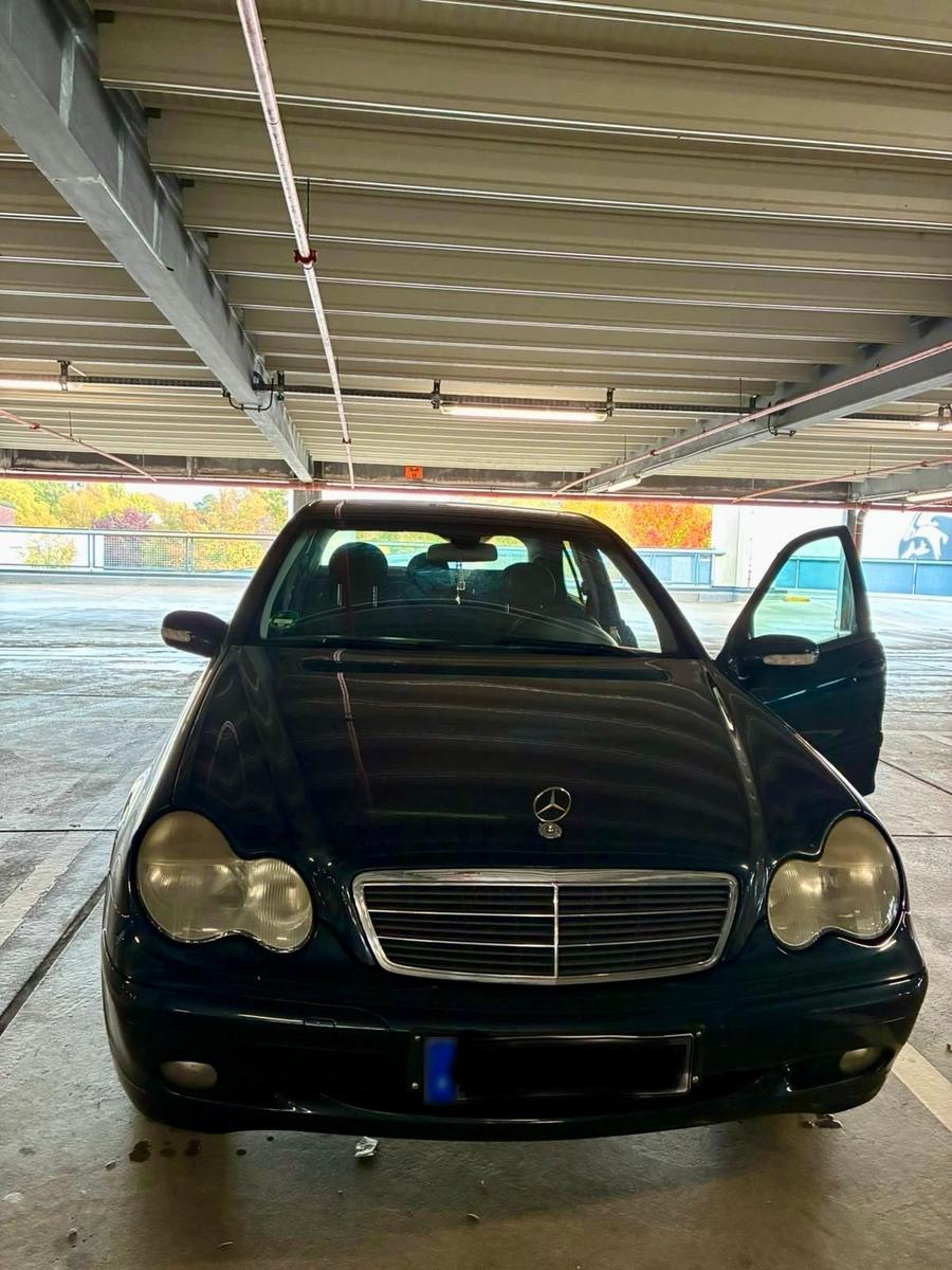 Mercedes-Benz C 200