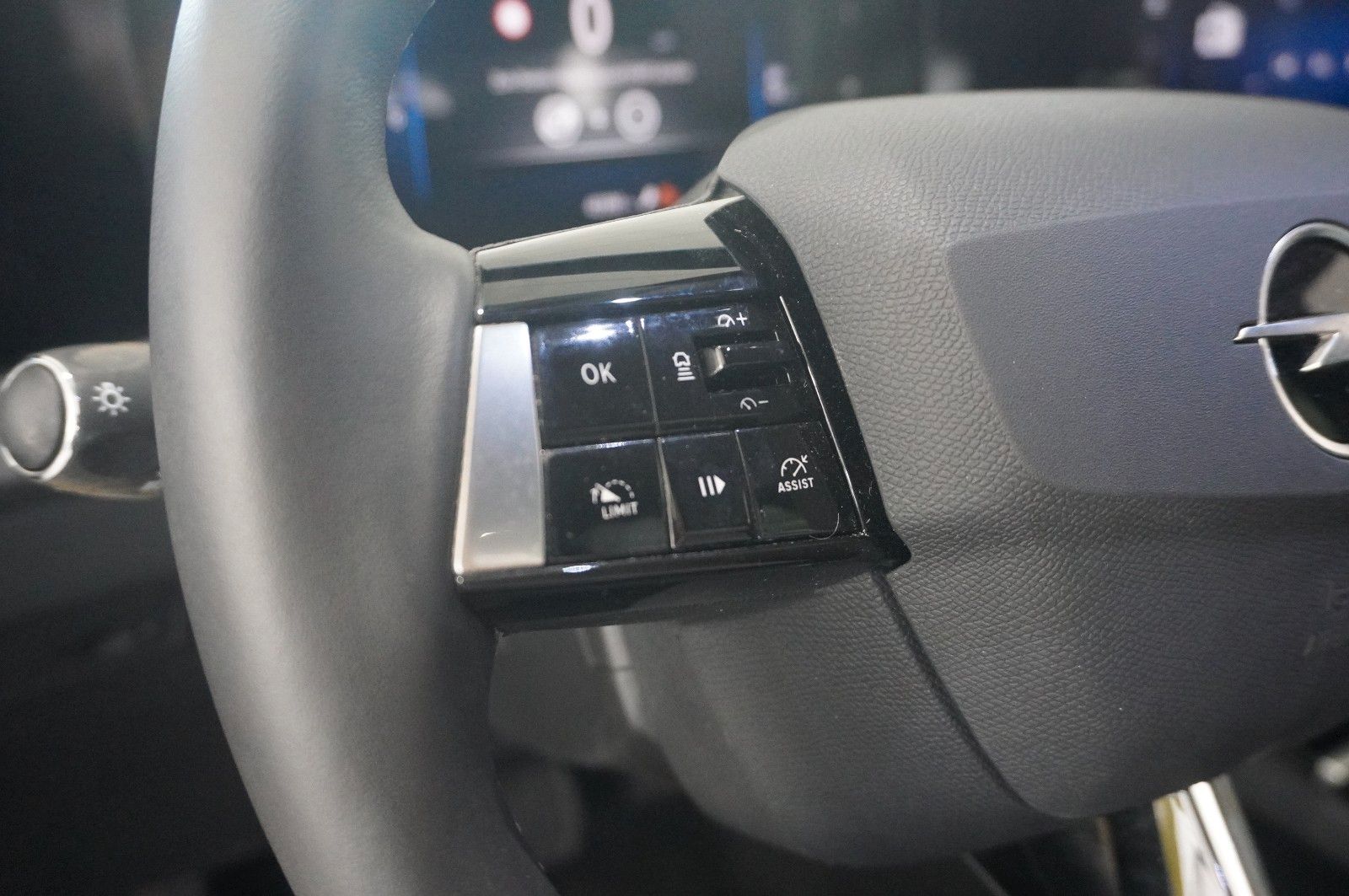 Fahrzeugabbildung Opel Astra L ST 1.5D ELEGANCE NAVI/LED/KAMERA/ACC/DAB