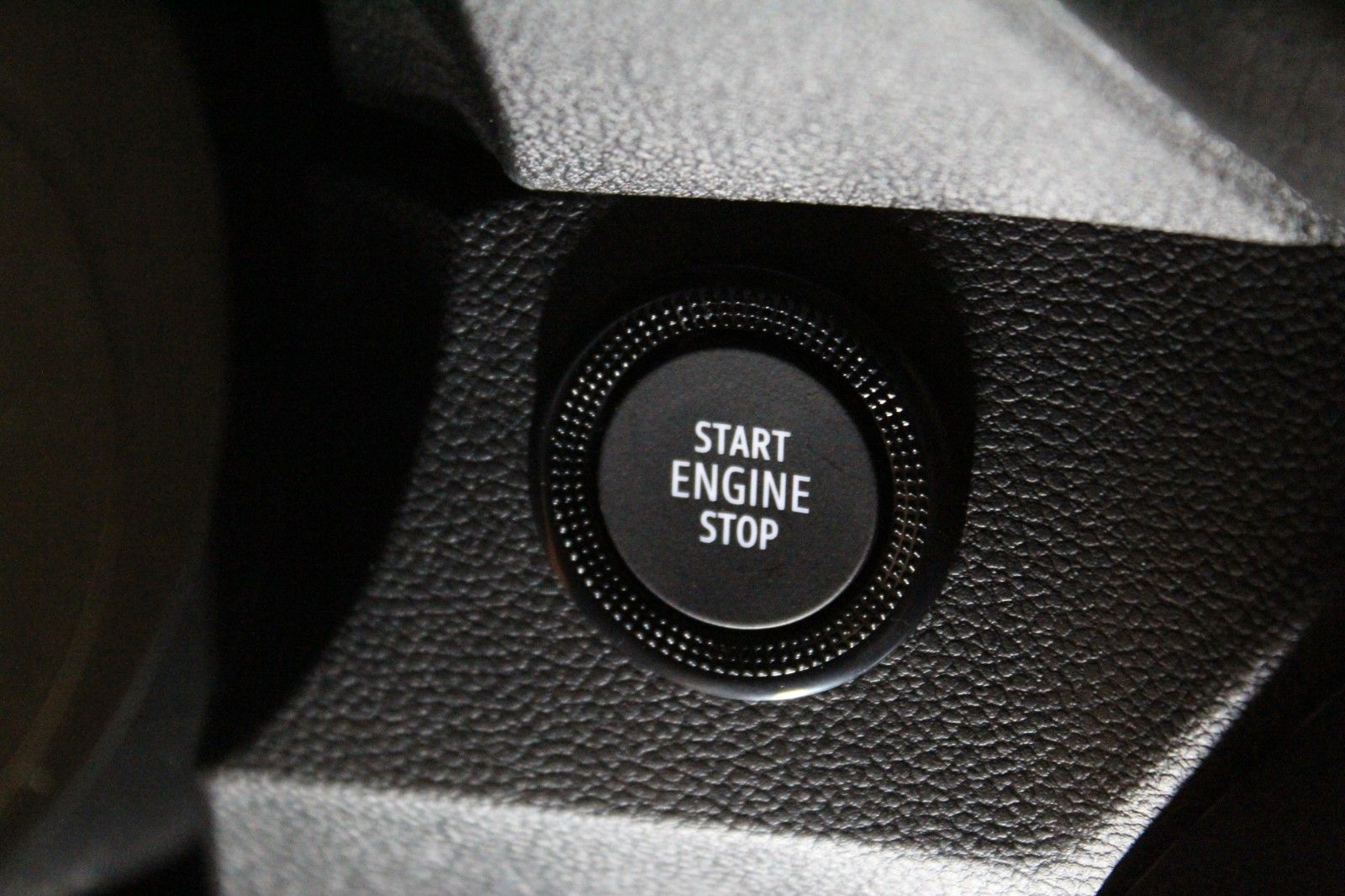 Fahrzeugabbildung Dacia Sandero Journey+ ECO-G 120 *Navi*Sitzhz*LPG