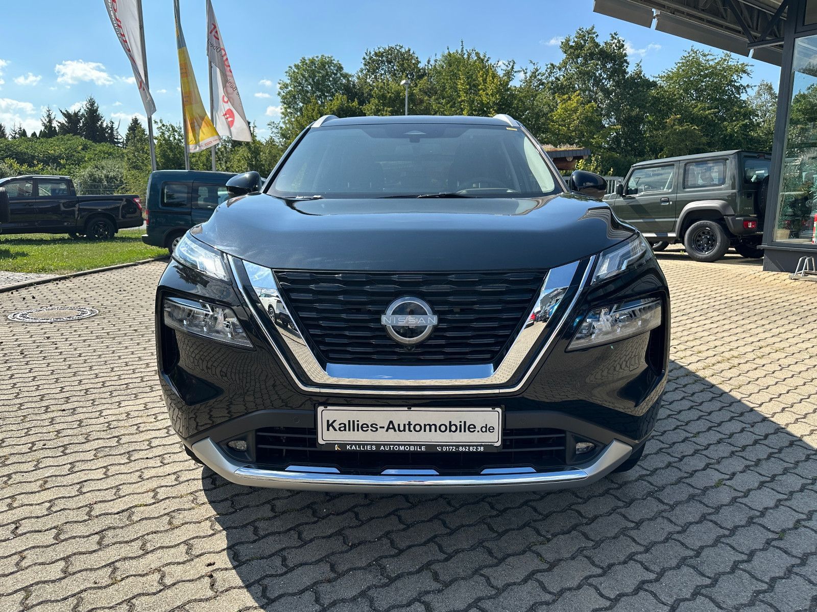 Fahrzeugabbildung Nissan X-Trail 1.5 VC-T Tekna NAVI+ProP+HUD+360+SH+AHK