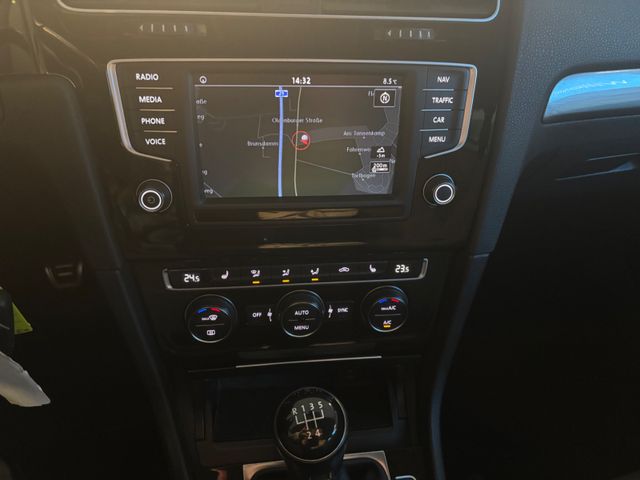 Golf VII TSI Allstar *Navi*PDC V+H*SH*Bluetooth*