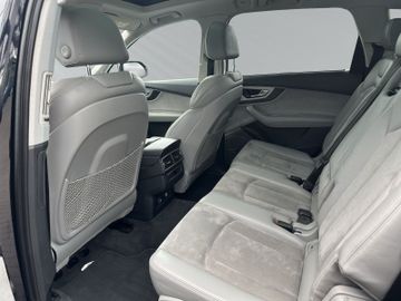 Audi Q7 - 11