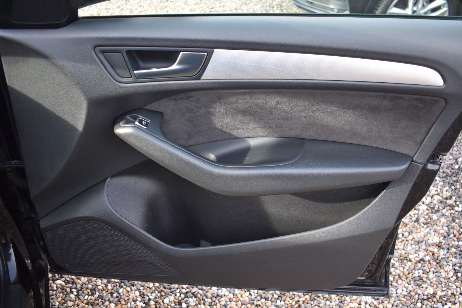 Fahrzeugabbildung Audi Q5 2.0 TDI 130 kW quattro S Line AHK  20*