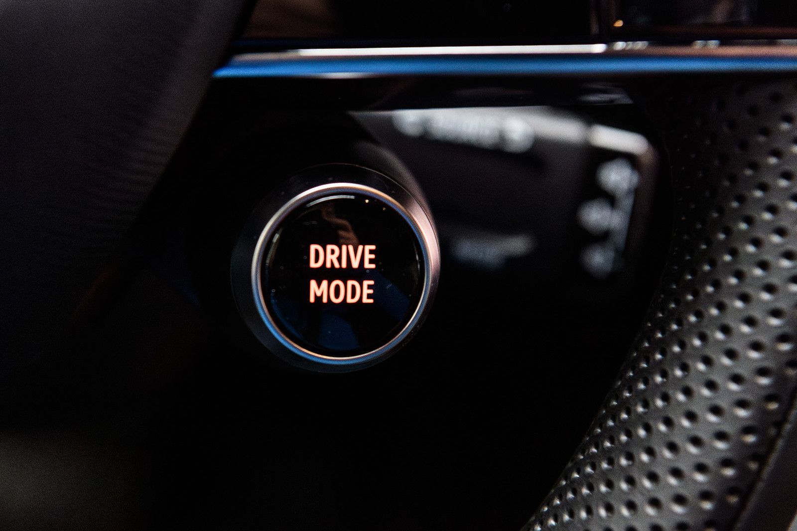 Fahrzeugabbildung Mitsubishi Eclipse Cross Diamant TOP *22KW Laden