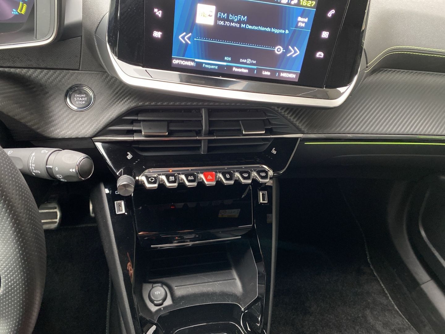 Fahrzeugabbildung Peugeot 2008 e- GT Elektromotor 136