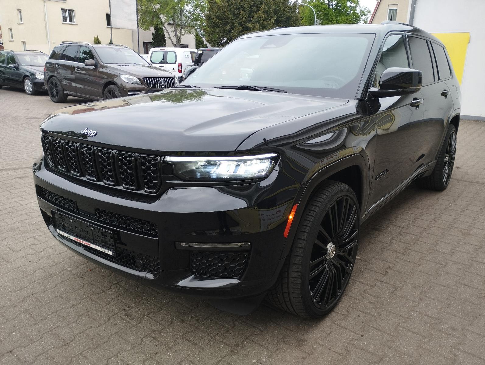 Jeep Grand Cherokee Summit L 5,7 HEMI 23 Zoll