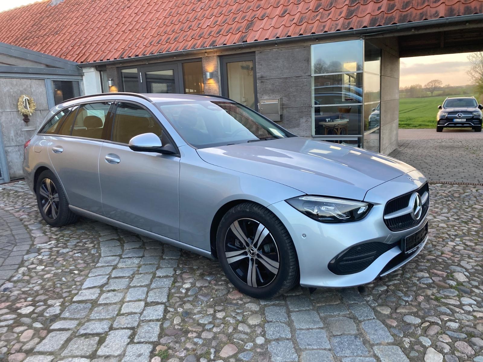 Mercedes-Benz C 200 T d 9G-Tronic LED M-BUX Kamera 8 Räder