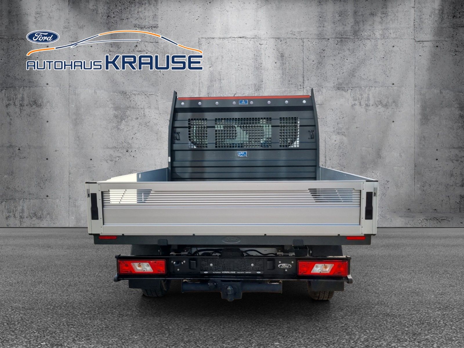 Fahrzeugabbildung Ford Transit Pritsche 350 L3 Doppelkabine Trend