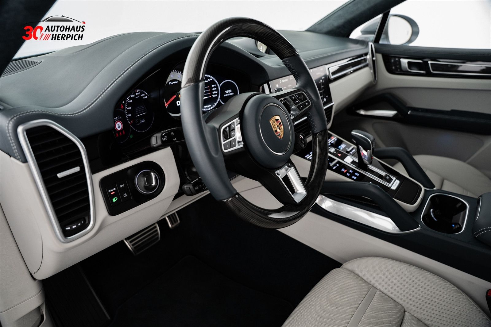 Porsche Cayenne Turbo Coupé 22" BiColor Carbon SAGA HAL  foto 13