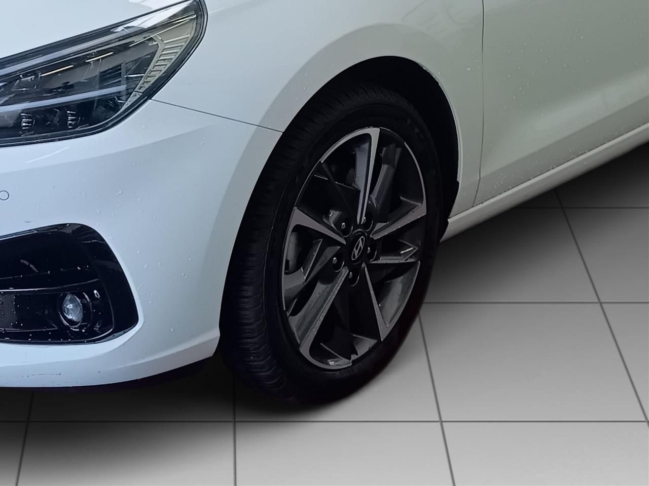 Fahrzeugabbildung Hyundai i30 1.5 DCT Advantage LED*SHZ*LHZ*USB*CARPLAY***