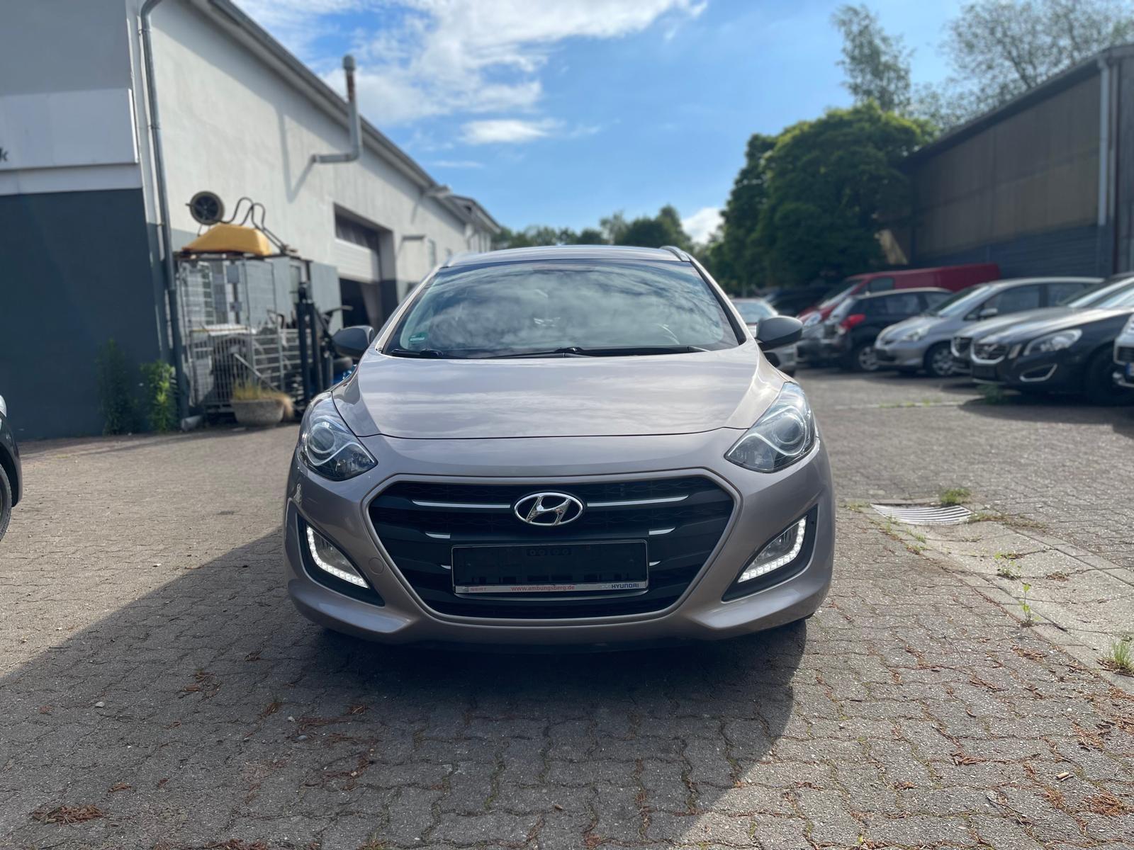 Hyundai I30 CW Bue Trend TÜV NEU & GARANTIE