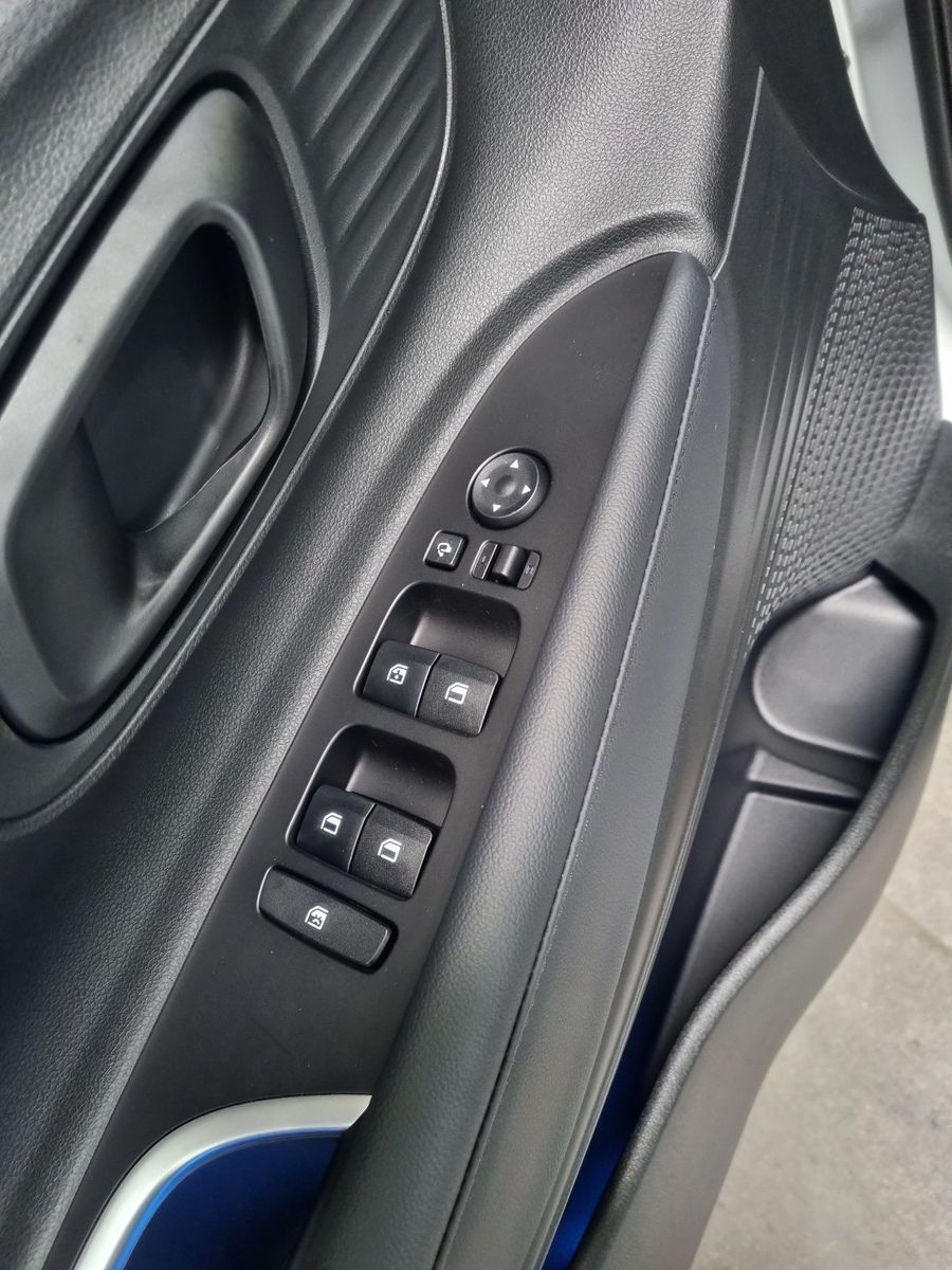 Fahrzeugabbildung Hyundai BAYON 1.0 T-GDI Connect & Go BOSE NAVI