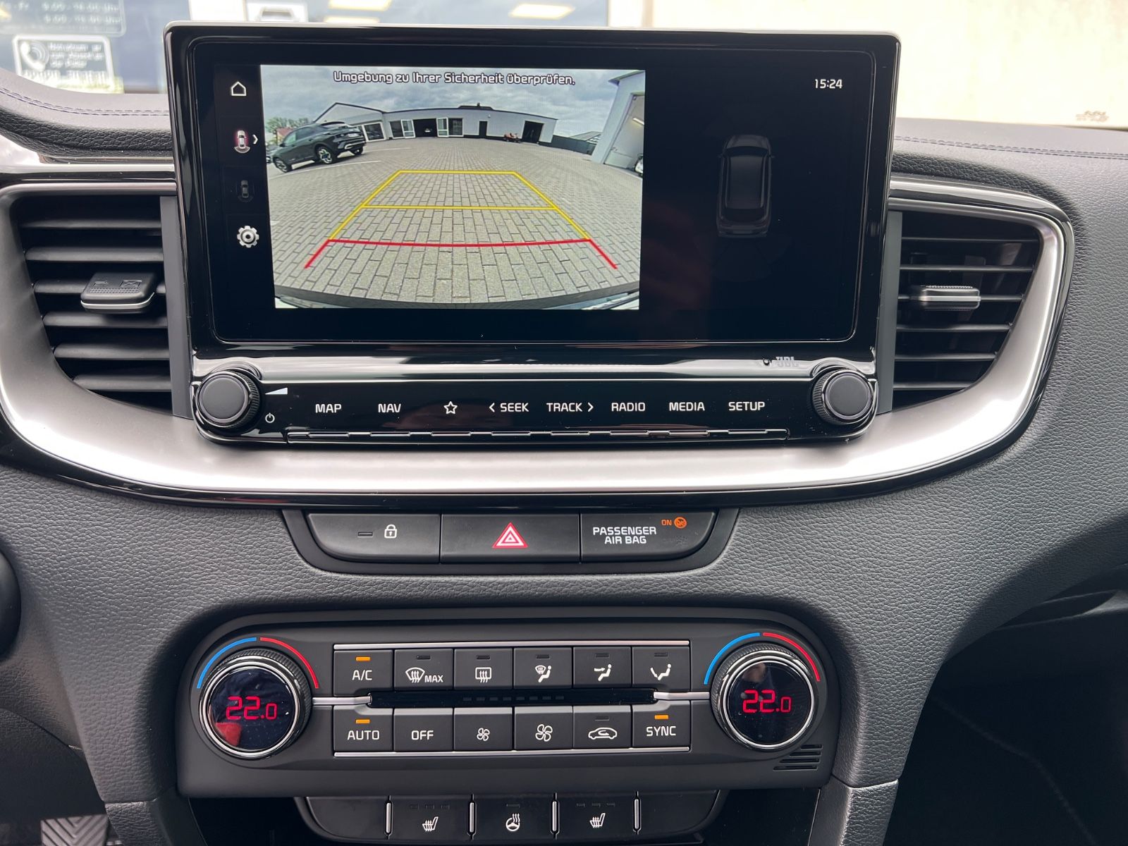 Fahrzeugabbildung Kia Ceed Sportswagon 1.5 T-GDI 140 PS UltiBL STY JBL