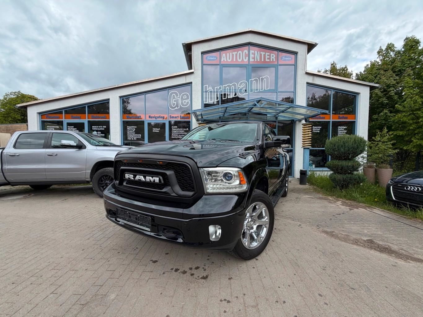 Dodge RAM 1500 5,7 HEMI LARAMIE UNFALLFREI