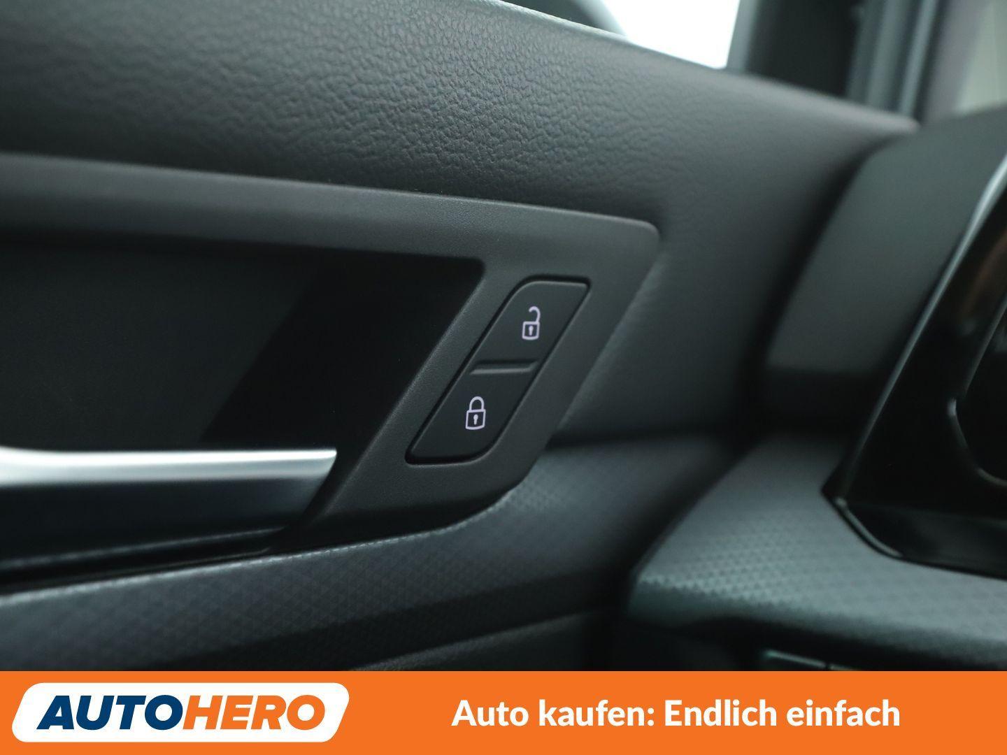 Volkswagen Golf VIII 1.5 TSI ACT Active*NAV*ACC*PDC*SHZ*BT*, миниатюра 26
