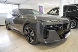 BMW 740 d xDrive Limousine Aut./Lang/M-Paket/Massage - BMW 740: Automatik