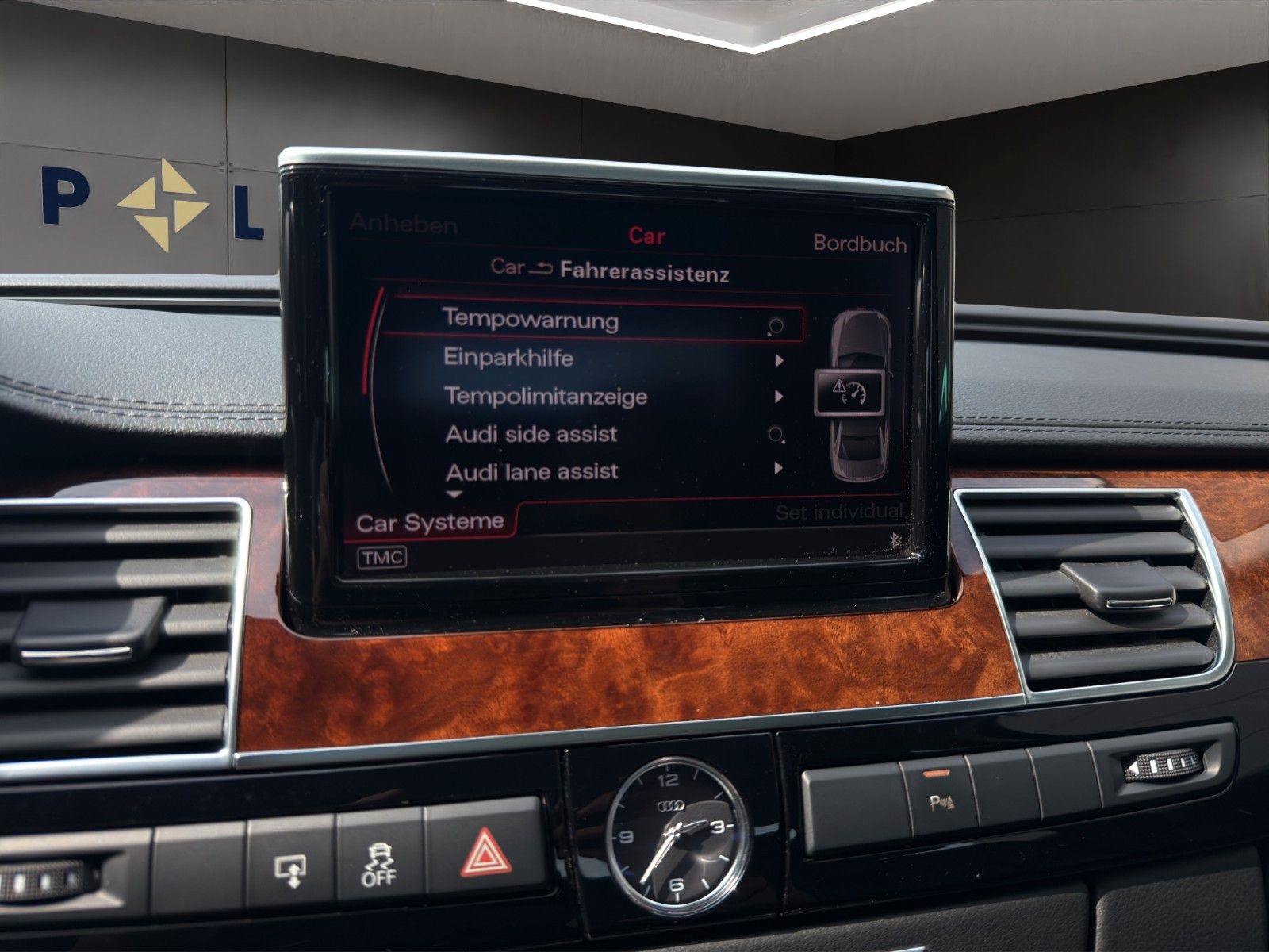 Fahrzeugabbildung Audi A8 quattro Keyless/Kamera/Memory/Bhz-Lenkrad