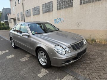 Mercedes E 200 - 3