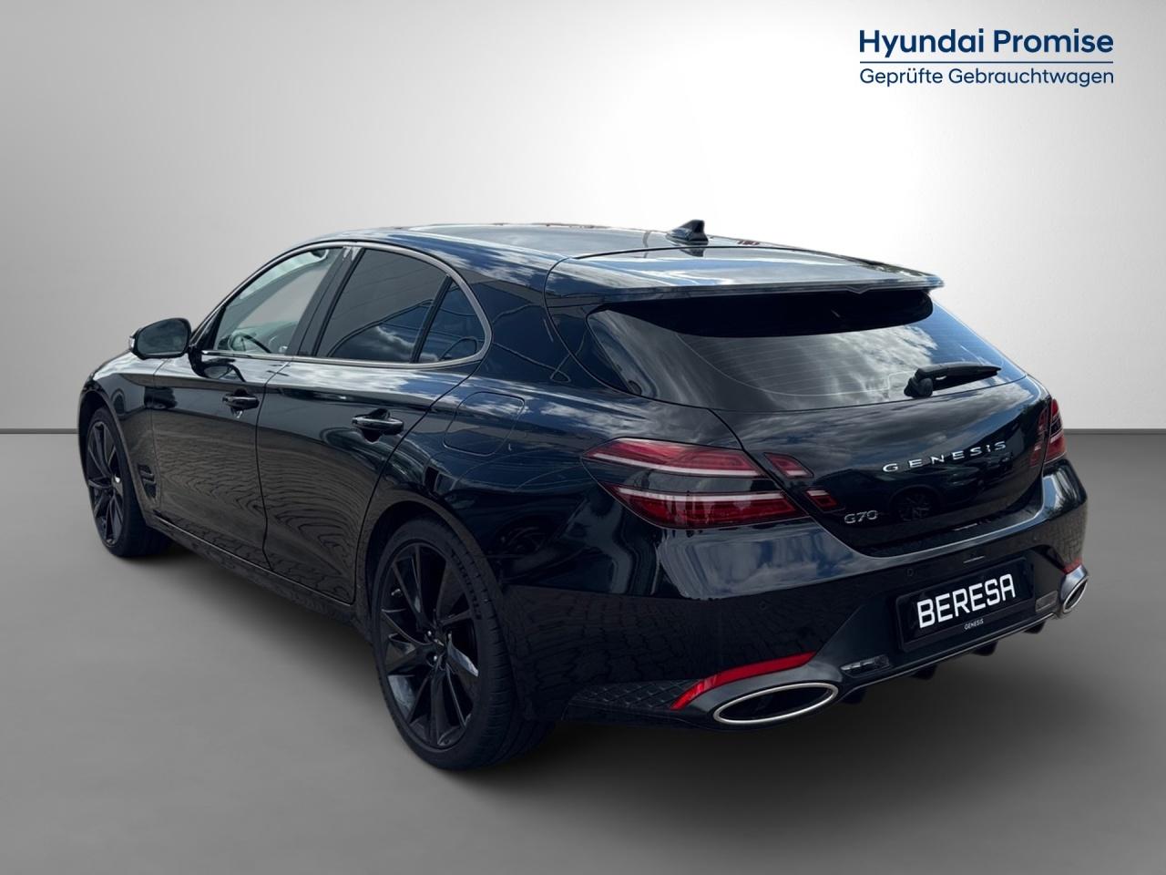 Genesis G70 Shooting Brake 2.0 T RWD Premium Metallic
