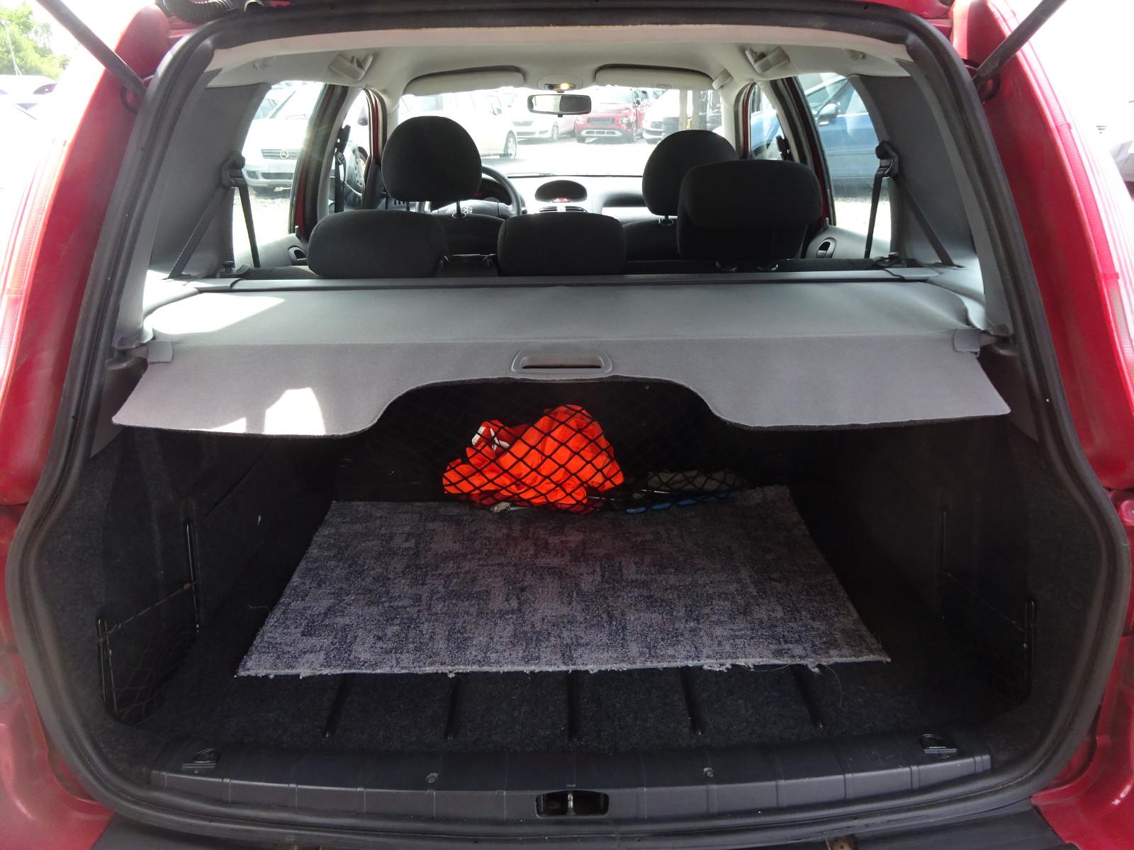 Peugeot  2005 — photo 10