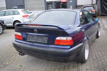 BMW 318 - 5