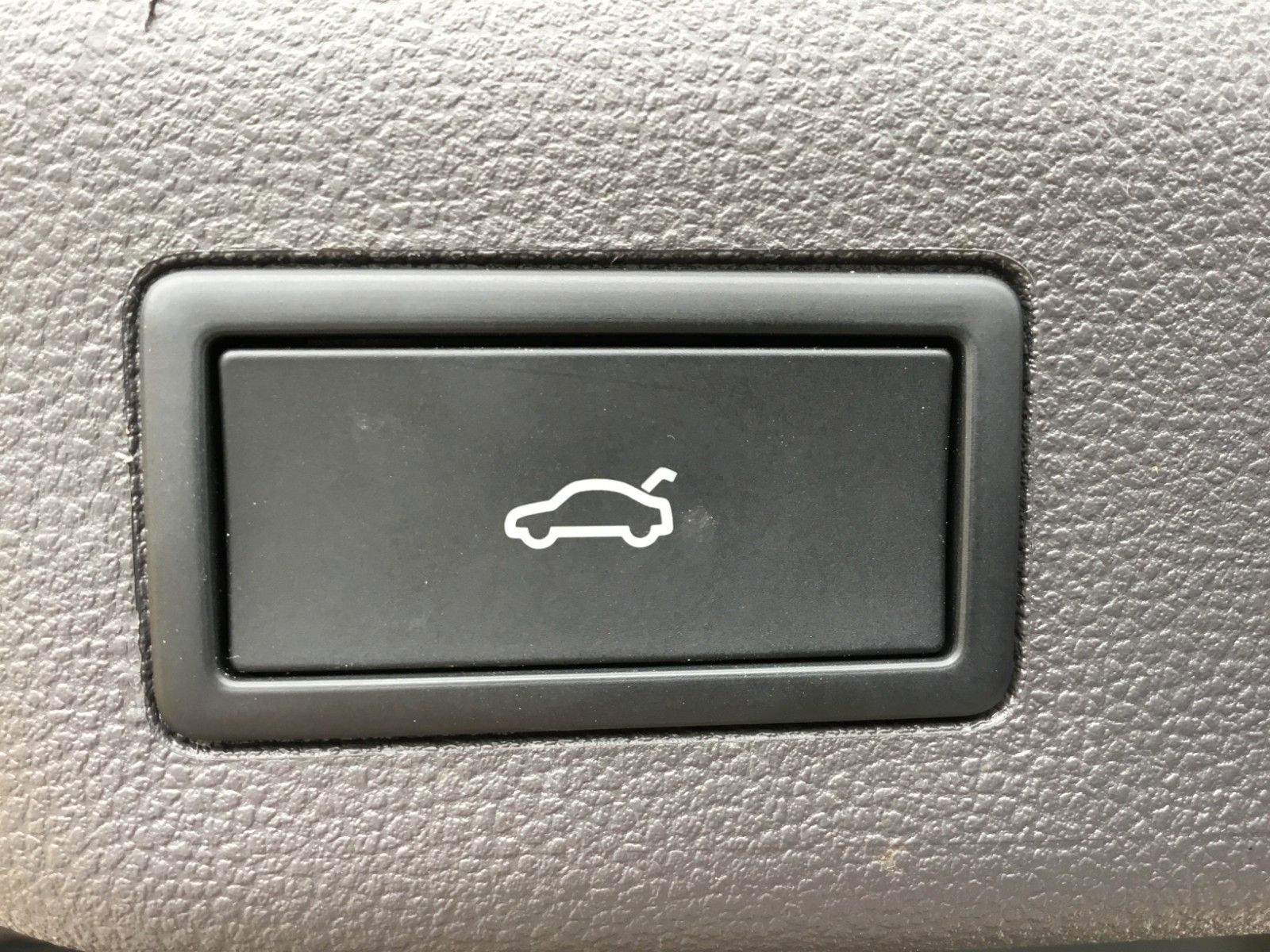 Fahrzeugabbildung Volkswagen T7 Multivan Life TDI DSG LÜ+AHK+ACC+LED+Leder