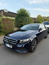 Mercedes-Benz E 220 d Autom. ACC Lane Assist HUD Apple CarPlay - Mercedes-Benz E 220 Gebrauchtwagen in Hamburg