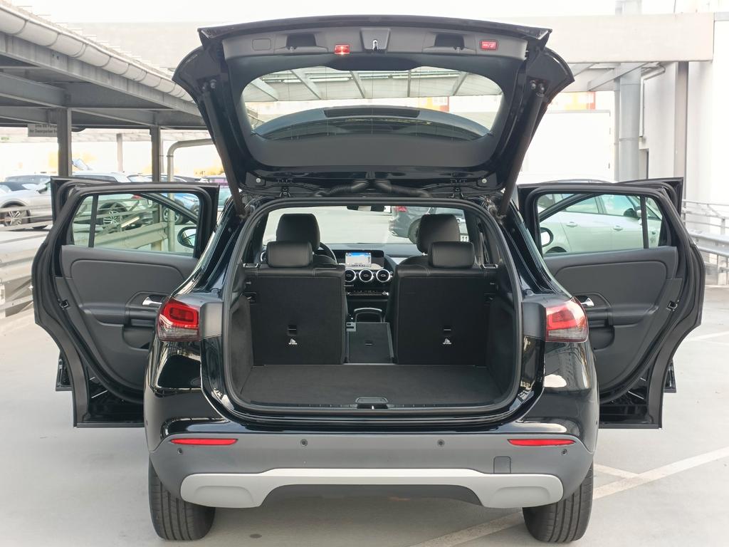 Mercedes-Benz GLA 180