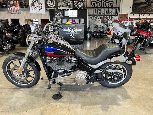 Fahrzeugabbildung Harley-Davidson Low Rider 107cui mit Miller Edelstahl Auspuff