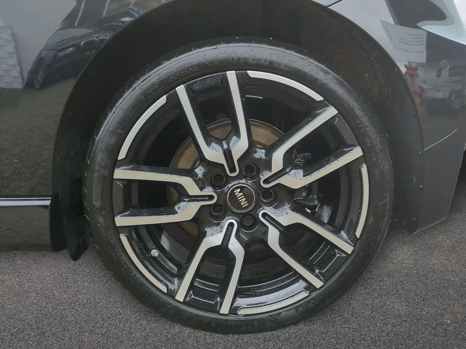 MINI Cooper SE - Bild 17