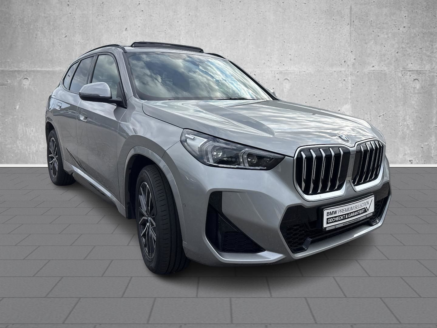 BMW X1 sDrive18i Adapt.LED Pano Kamera Harman Kardon foto 4