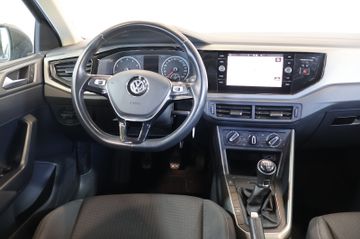 Volkswagen Polo VI 1.0 TSI Comfortline FRONT+NAVI+PDC