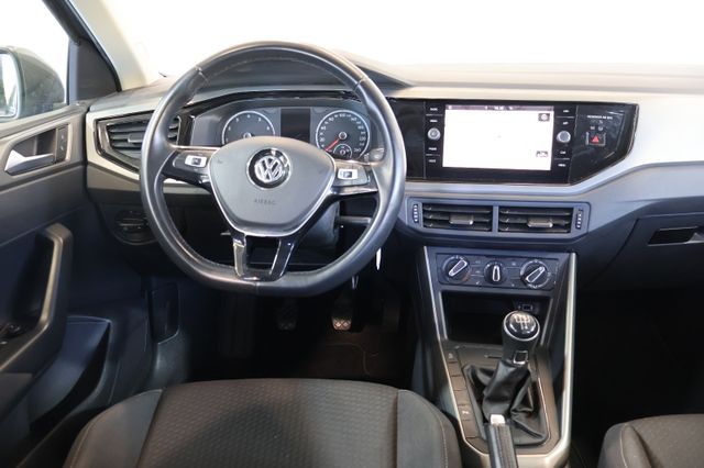Volkswagen Polo VI 1.0 TSI Comfortline FRONT+NAVI+PDC