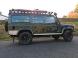 Land Rover Defender 110 Td4 Station Wagon SE - Land Rover Defender Se mit Diesel-Antrieb
