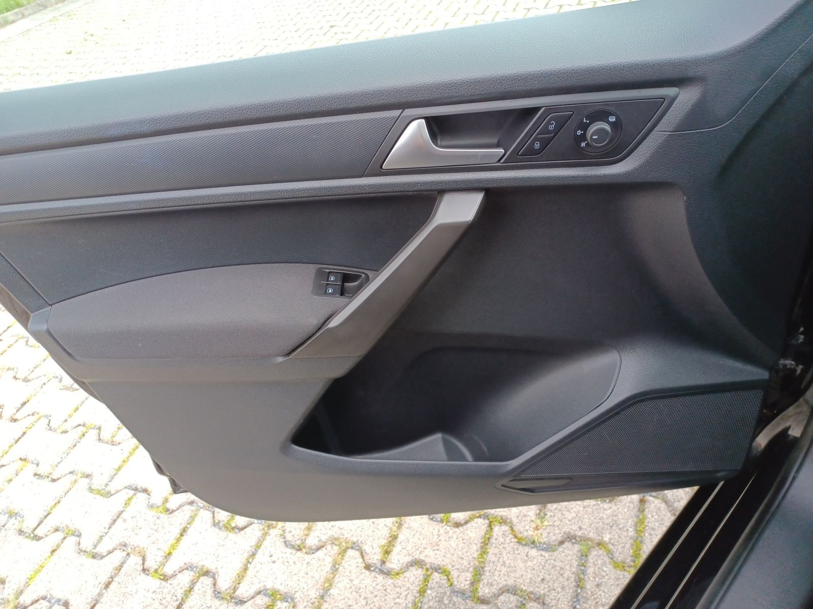 Fahrzeugabbildung Volkswagen Caddy Maxi TDI Trendline Klima GRA PDC