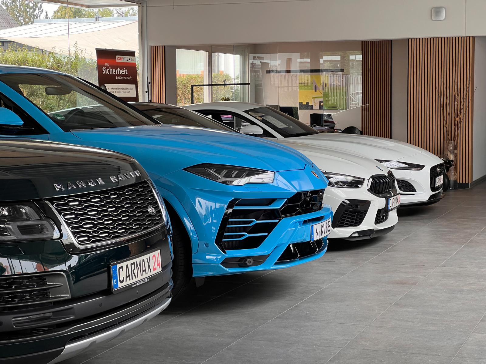 showroom-image-top
