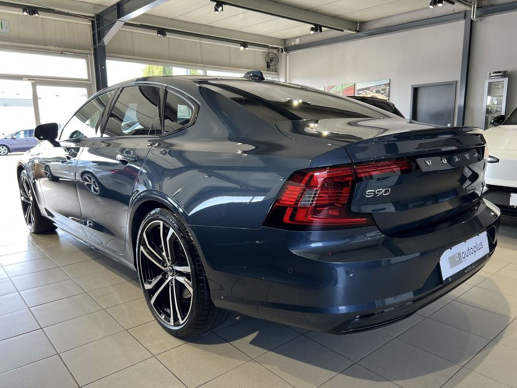 Volvo S90 T8 Ultimate Dark Recharge AWD BLIS FourC B&W