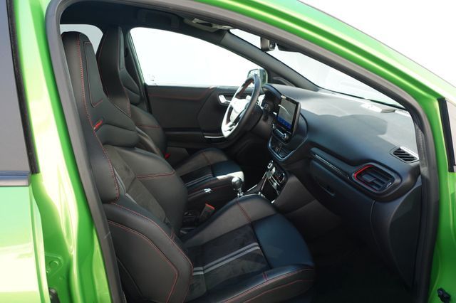 Fahrzeugabbildung Ford Puma 1.5 EcoBoost ST X AHK,KlimaA,LED,Navi,SHZ