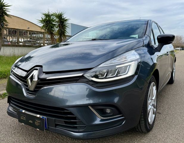 Renault Clio dCi 8V 75 CV 5 porte Moschino Zen