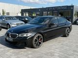 BMW 530 Lim. d xDrive M Sport*HUD*LIVE*S-DACH*VOLL - BMW 530 mit Diesel-Antrieb