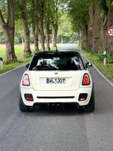 MINI John Cooper Works John Cooper Works - weiße MINI John Cooper Works