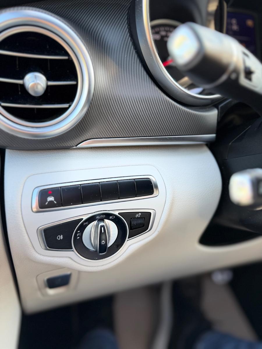Mercedes-Benz V 250 Lang AMG 8 Sitze Pano AHK STHZ ORG km