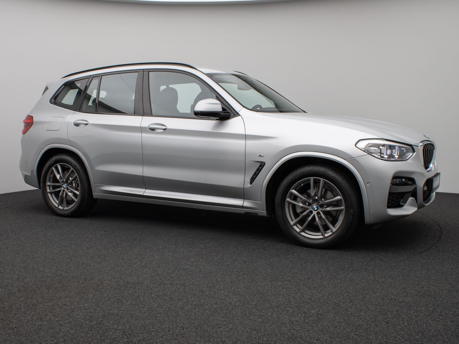 Fahrzeugabbildung BMW X3 xD20i M Sport 360°DAB Parkassist Alarm 19Zoll