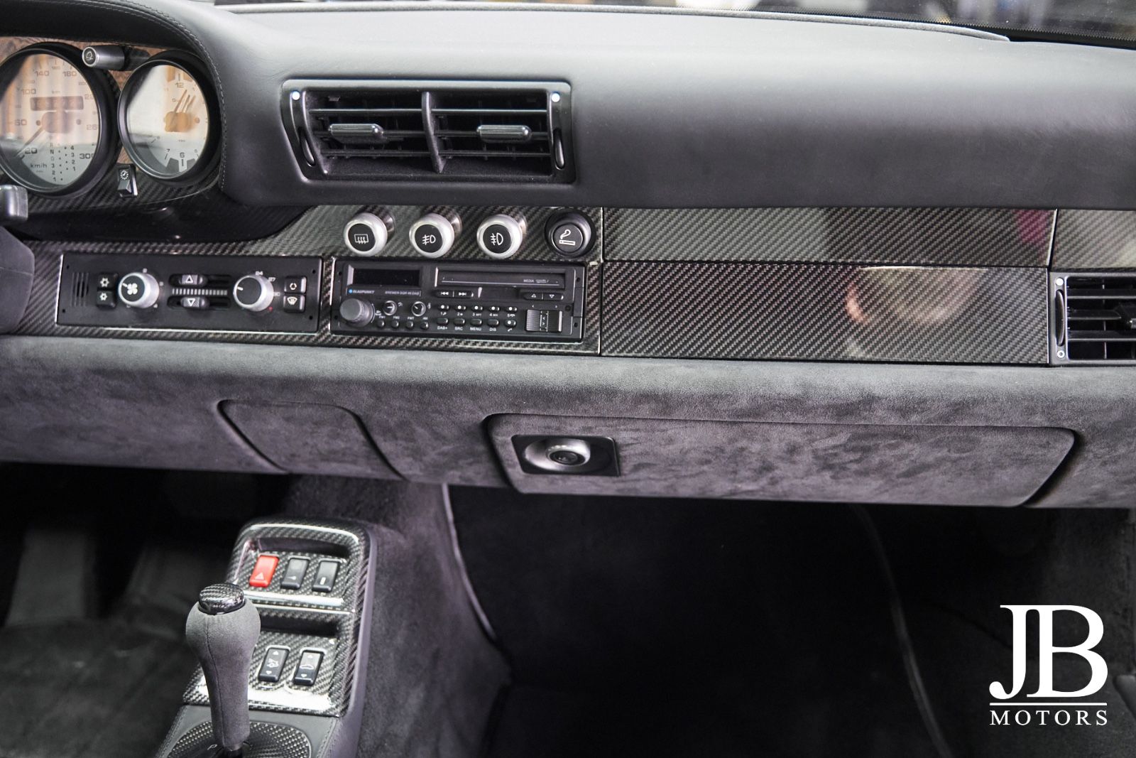 Fahrzeugabbildung Porsche 993 Carrera RS Optik Neuaufbau Recaro Carbon