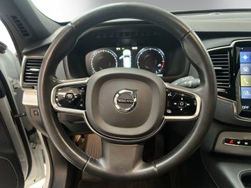 Bild 13 Volvo XC90 D5 Momentum AWD