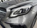 Mercedes-Benz GLA 45 4M LED+FLA+360+COM+ABGAS+KEYL+TOT+EASYP++ - Mercedes-Benz GLA 45 AMG Gebrauchtwagen