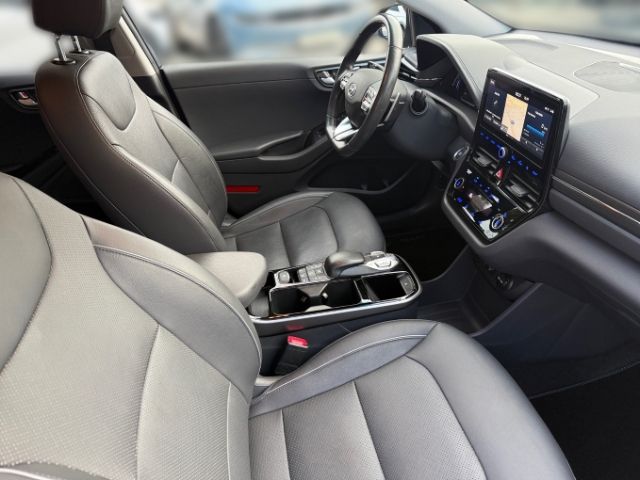 Fahrzeugabbildung Hyundai IONIQ Premium Elektro LEDER+NAVI+KAMERA+LED+UVM+